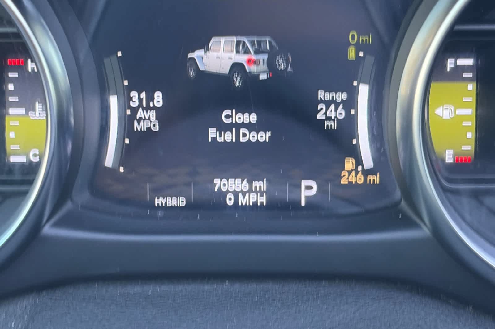 Used 2021 Jeep Wrangler Unlimited Sahara w/ Cold Weather Group AWD/4WD image 30