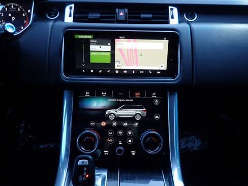 Used 2019 Land Rover Range Rover Sport HSE image 17