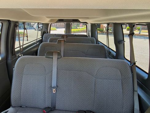 Certified 2025 Chevrolet Express 3500 LS RWD image 22