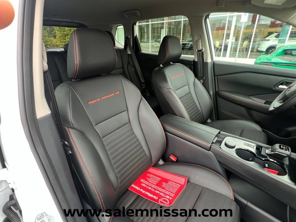 Certified 2026 Nissan Rogue SV AWD/4WD image 23