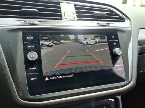 Certified 2023 Volkswagen Tiguan SEL R-Line AWD/4WD image 21