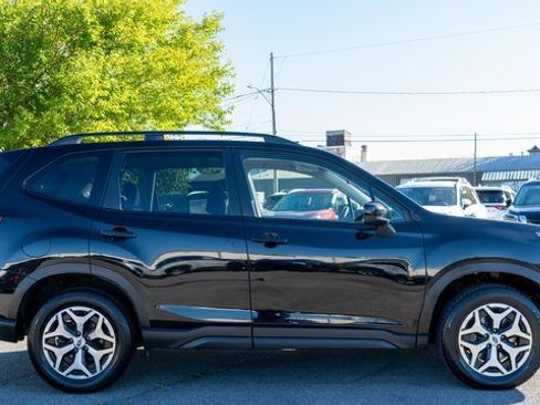 Used 2021 Subaru Forester Premium image 5