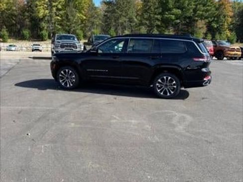 New 2025 Jeep Grand Cherokee L Overland w/ Advanced Protech Group III image 29