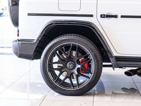 Used 2025 Mercedes-Benz G 63 AMG 4MATIC image 11