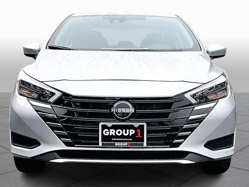 New 2025 Nissan Versa SV image 3