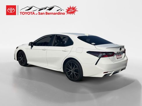 Certified 2022 Toyota Camry SE w/ Carpet Mat Package (TMS) FWD image 3