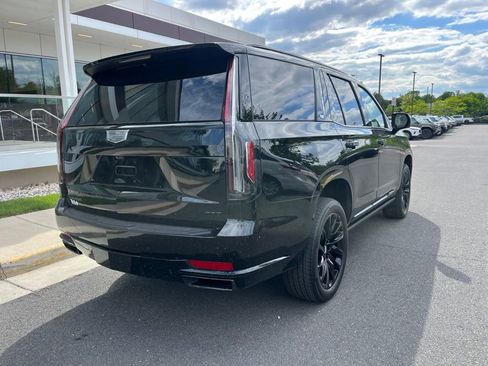 Used 2023 Cadillac Escalade Sport w/ LPO, ONYX Package AWD/4WD image 7
