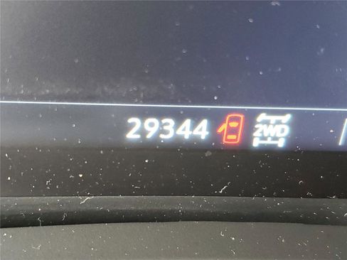 Used 2023 Buick Envision Preferred image 26