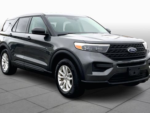 Used 2020 Ford Explorer 2WD image 3
