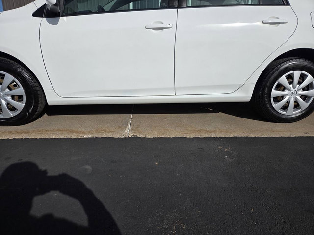 Used 2011 Toyota Corolla LE FWD image 9