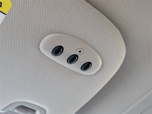 Certified 2022 Lincoln Nautilus FWD w/ Premium Package image 26