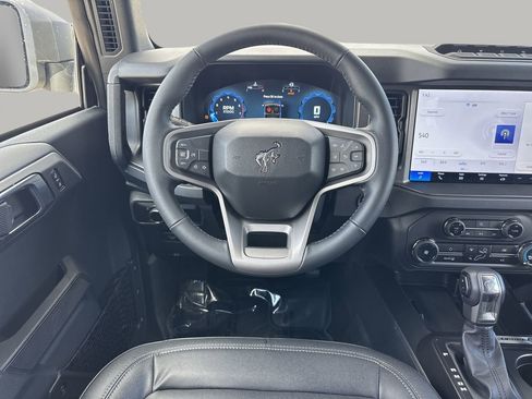 New 2025 Ford Bronco Badlands image 12