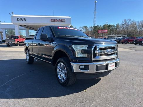 Used 2017 Ford F150 XLT image 3
