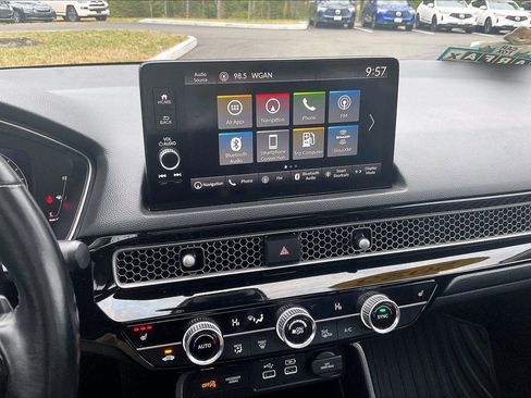 Used 2023 Honda Civic Touring image 6