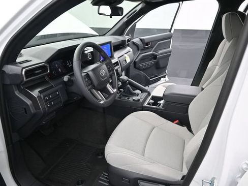 New 2026 Toyota 4Runner SR5 RWD image 4