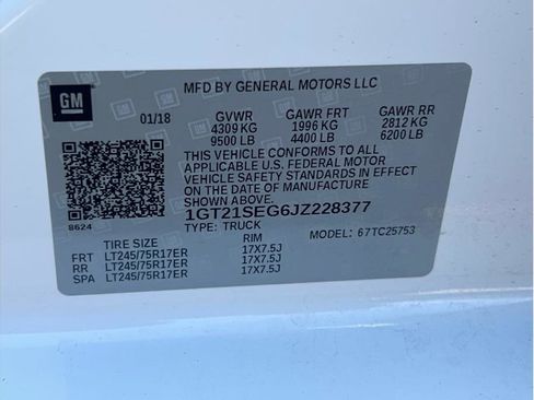 Used 2018 GMC Sierra 2500 SLE w/ HD SLE Preferred Plus Package image 18