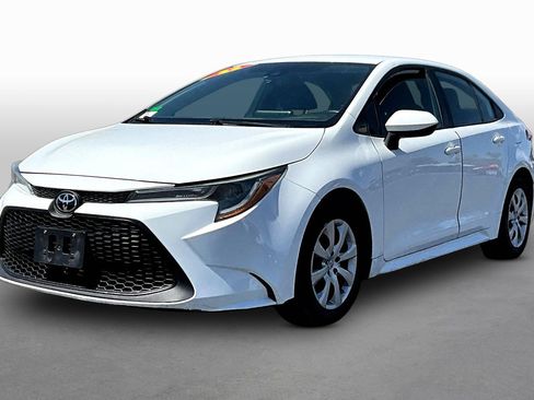 Used 2022 Toyota Corolla LE image 1