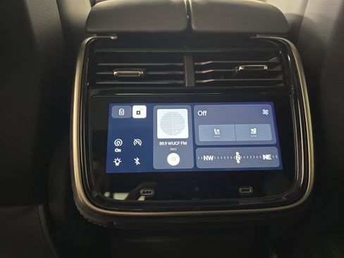 Used 2022 Rivian R1T Adventure image 28