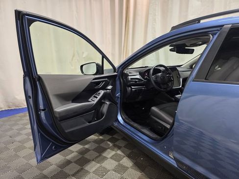 Used 2024 Subaru Crosstrek 2.0i Premium image 11