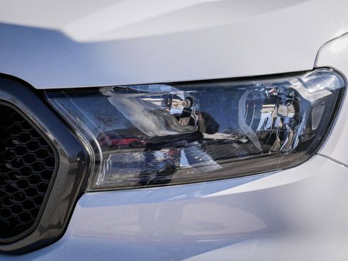 Used 2019 Ford Ranger XLT w/ Equipment Group 302A Luxury image 6