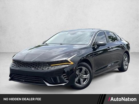 Used 2021 Kia K5 LXS FWD image 1