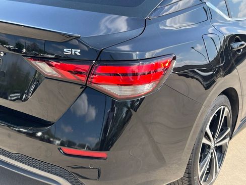 Used 2023 Nissan Sentra SR w/ SR Premium Package image 13