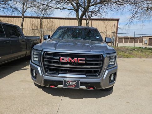 Used 2021 GMC Yukon XL AT4 w/ AT4 Premium Plus Package image 2