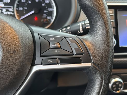 Used 2021 Nissan Kicks S image 26