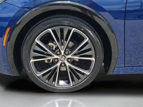 Certified 2023 Toyota Prius XLE FWD image 25