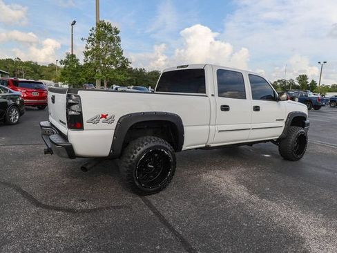 Used 2005 Chevrolet Silverado 2500 LS w/ Snow Plow Prep Package AWD/4WD image 10