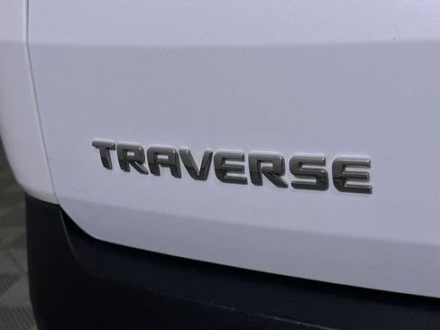 Used 2018 Chevrolet Traverse LS w/ LPO, Cargo Package FWD image 32