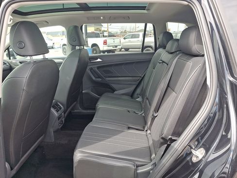 Used 2023 Volkswagen Tiguan SE image 20