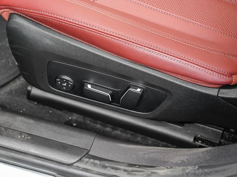 Used 2024 BMW M340i RWD image 23
