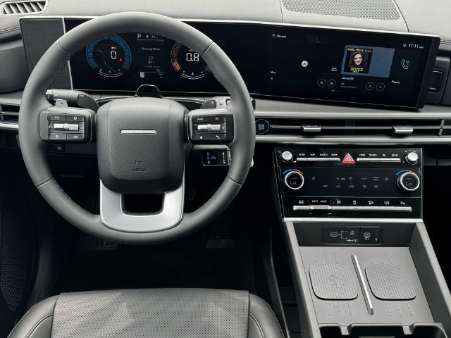 New 2025 Hyundai Santa Fe XRT AWD/4WD image 17