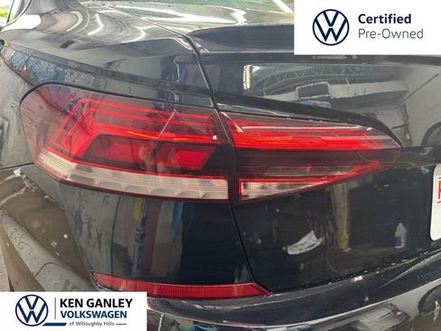 Used 2020 Volkswagen Passat 2.0T R-Line FWD image 8