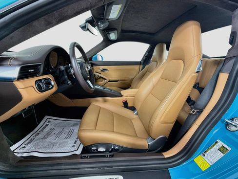Certified 2019 Porsche 911 Carrera GTS RWD image 5