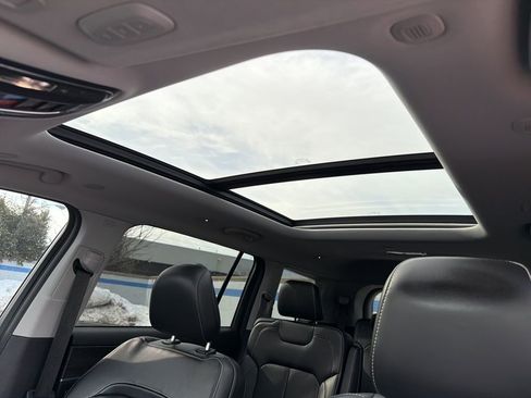 Used 2021 Jeep Grand Cherokee L Limited image 11