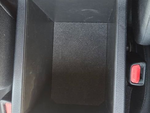 Used 2016 Toyota RAV4 LE AWD/4WD image 33