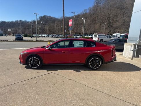 New 2026 Kia K4 GT-Line w/ GT-Line Sunroof Package image 4