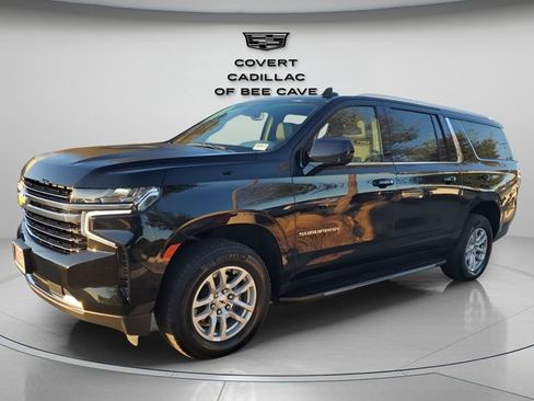 Used 2021 Chevrolet Suburban LT w/ Rear Media and Nav Package image 3