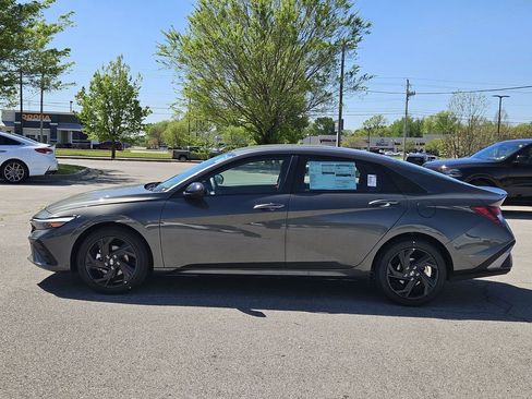 New 2026 Hyundai Elantra Sport FWD image 4