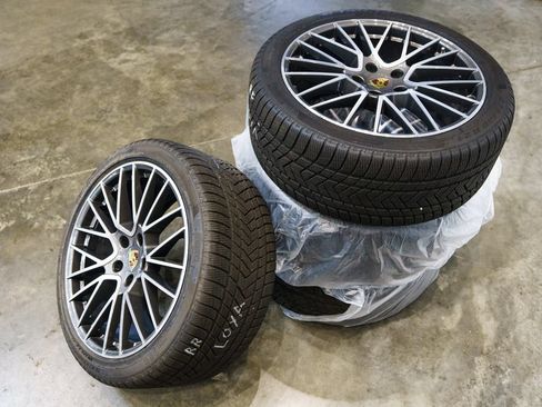 Used 2020 Porsche Cayenne Turbo AWD/4WD image 53