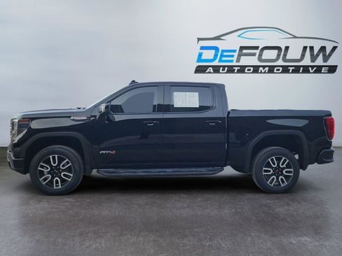 Used 2023 GMC Sierra 1500 AT4 w/ AT4 Premium Package image 6