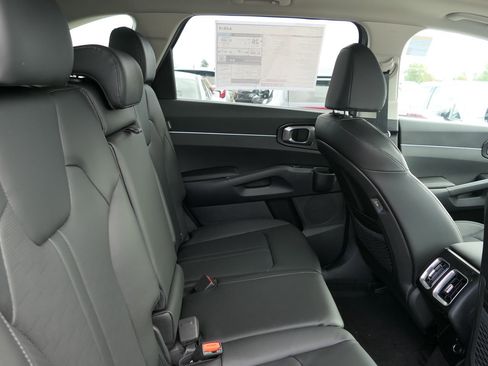New 2026 Kia Sorento S image 23
