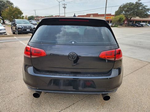 Used 2017 Volkswagen GTI S image 3