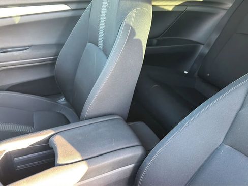 Used 2020 Honda Civic LX image 48
