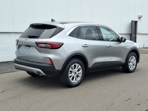 Certified 2024 Ford Escape Active image 6