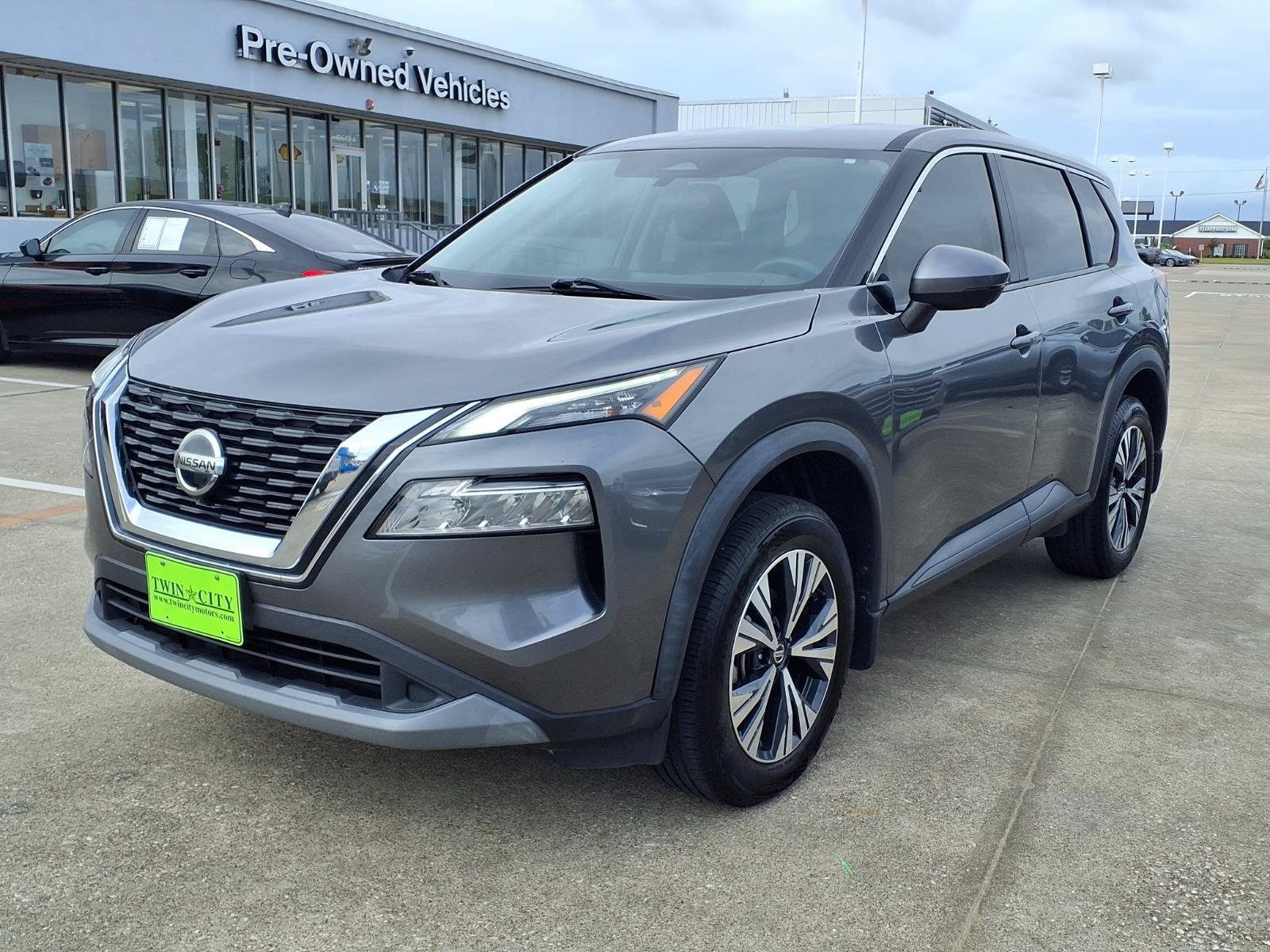 Used 2021 Nissan Rogue SV FWD image 3