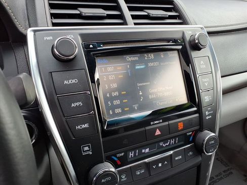 Used 2017 Toyota Camry XSE image 12