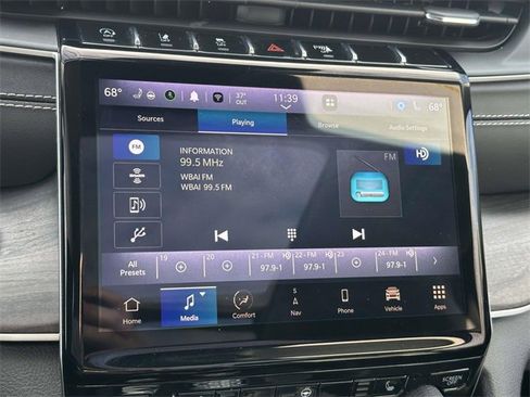 Certified 2023 Jeep Grand Cherokee Limited w/ Black Appearance Package image 47